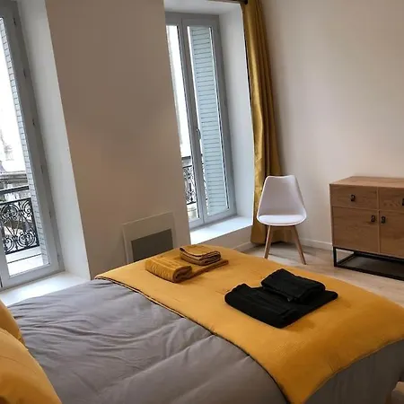 Apartment T3 Hippocrate 106 M2 Centre-ville